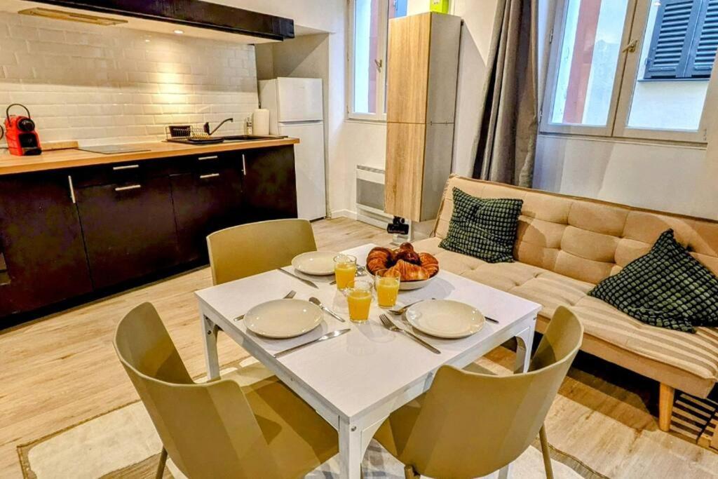 Le Studio Cosy, Centre Historique, Wifi, Neuf Грас Екстериор снимка