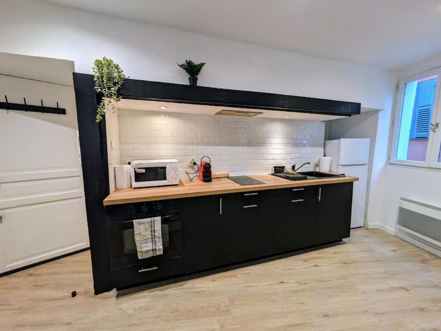 Le Studio Cosy, Centre Historique, Wifi, Neuf Грас Екстериор снимка